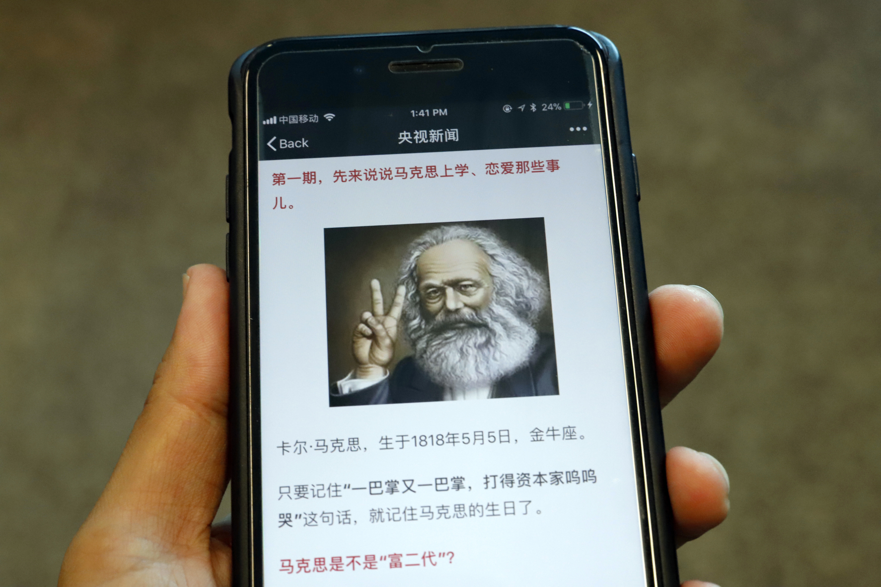 Čína věnovala Německu sochu Karla Marxe