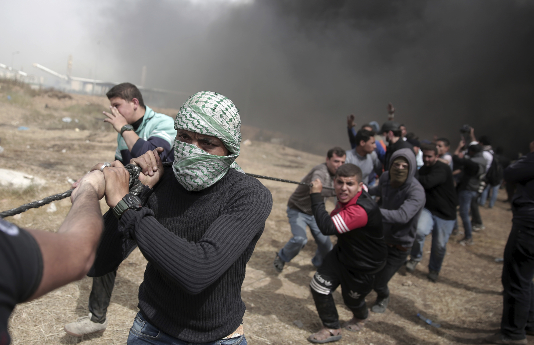 Čtyři pátky po sobě došlo k ozbrojeným střetům mezi obyvateli pásma Gazy a izraelskými vojáky u hraničního plotu