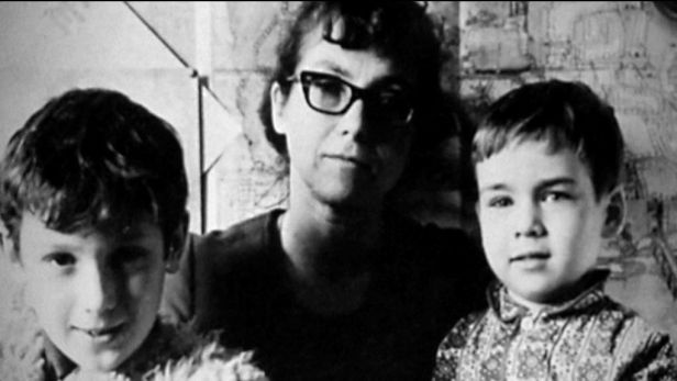 Natália Gorbaněvská a její dvě děti