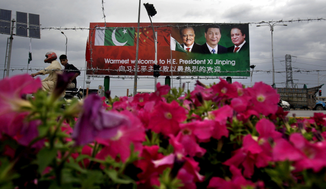Pákistán vítá čínského prezidenta Si Ťin-pchinga v Islámábádu