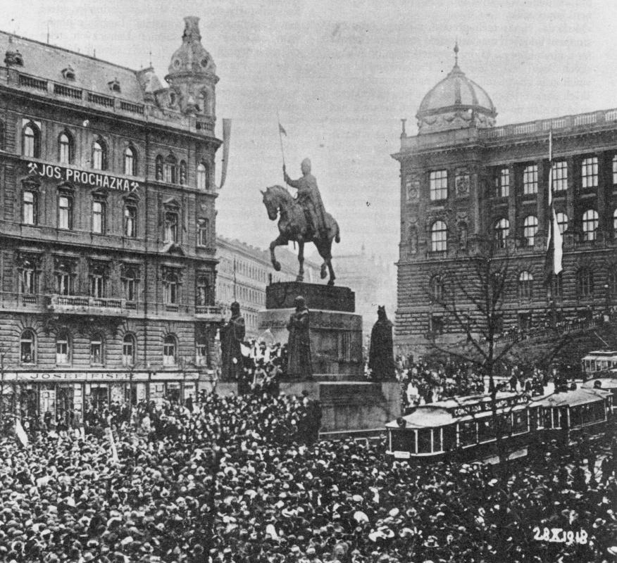 Manifestace pražského lidu na Václavském náměstí 28. října 1918