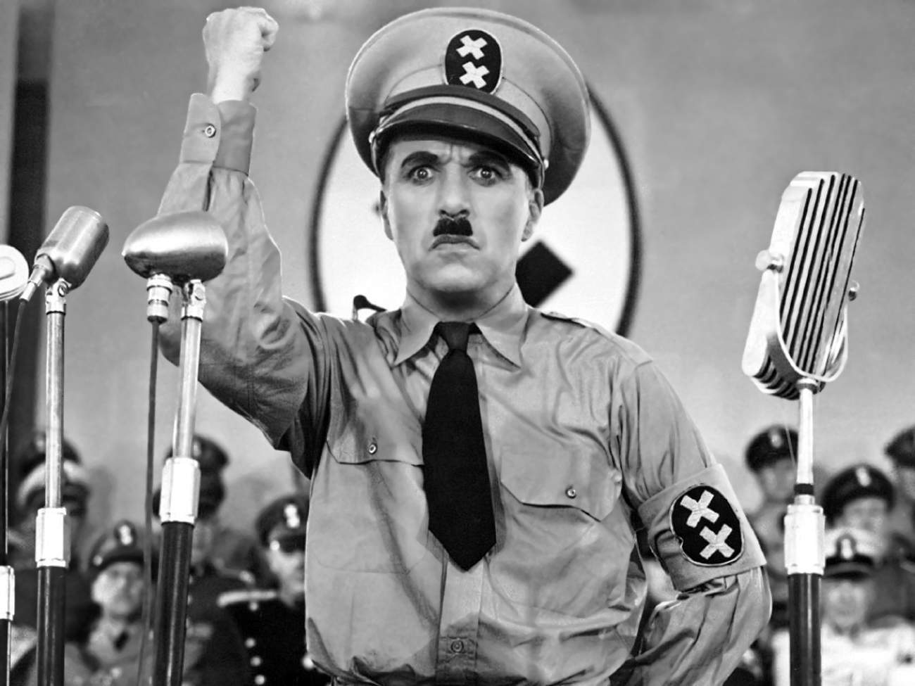 Charlie Chaplin ve filmu Diktátor (1940) Charlie Chaplin ve filmu Diktátor (1940)