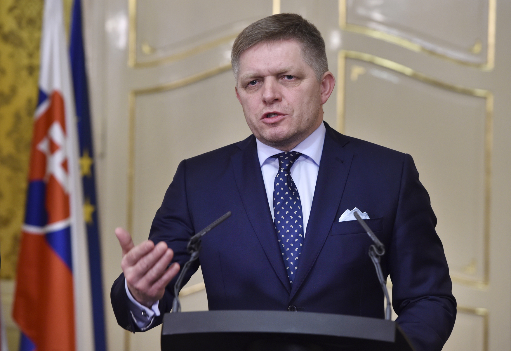 Robert Fico odstoupil z úřadu slovenského premiéra