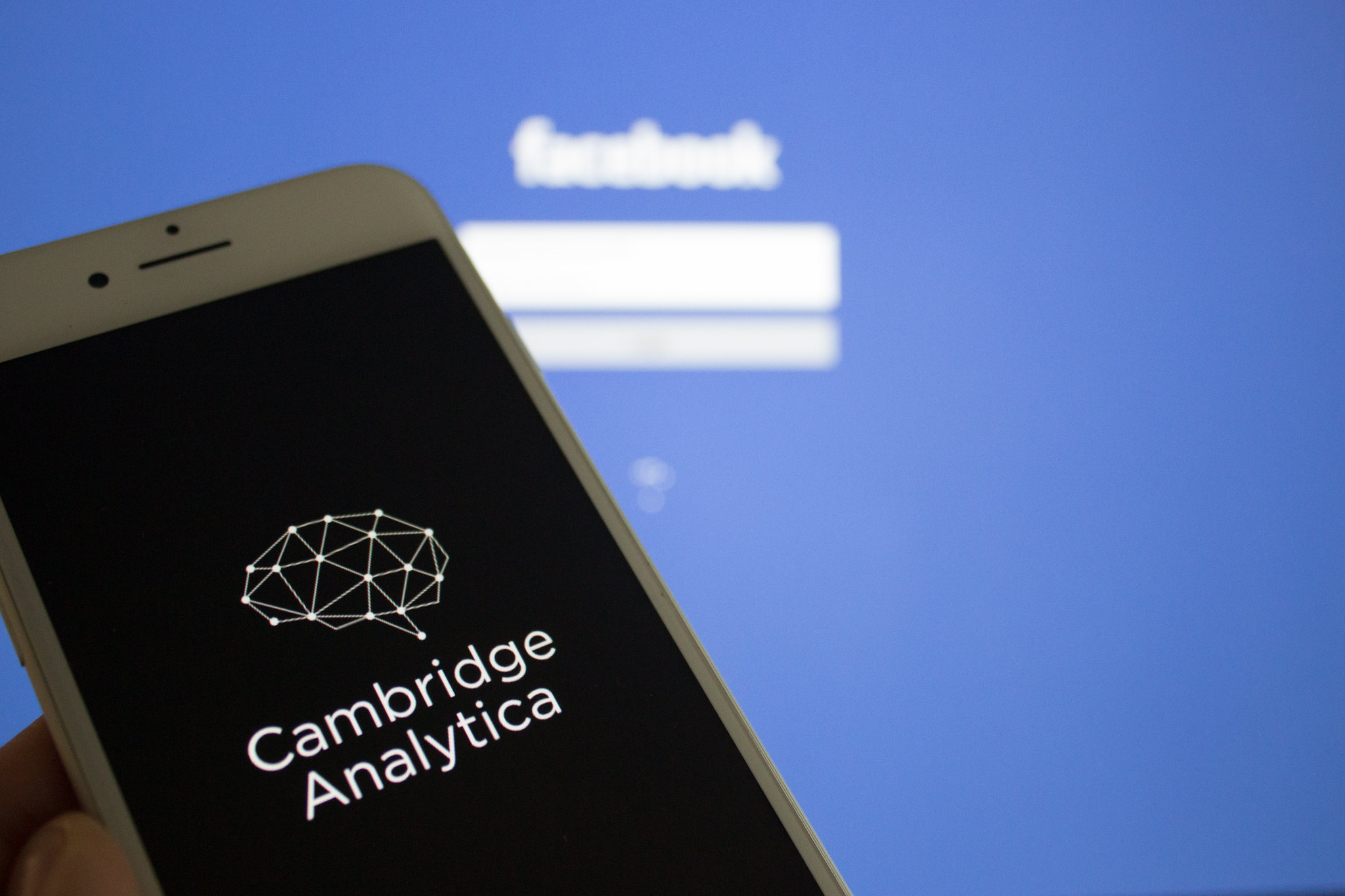 Cambridge Analytica a Facebook