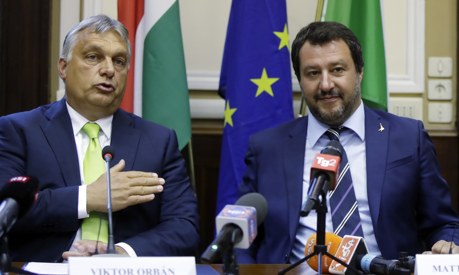 Zleva Maďarský premiér Viktor Orbán a italský ministr vnitra Matteo Salvini