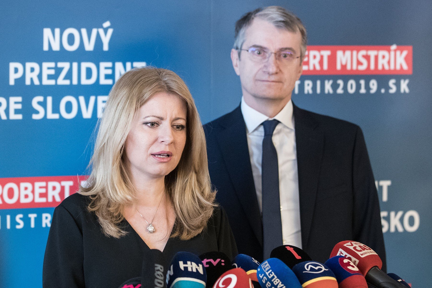 Robert Mistrík odstoupil z prezidentských voleb a zároveň podpořil Zuzanu Čaputovou