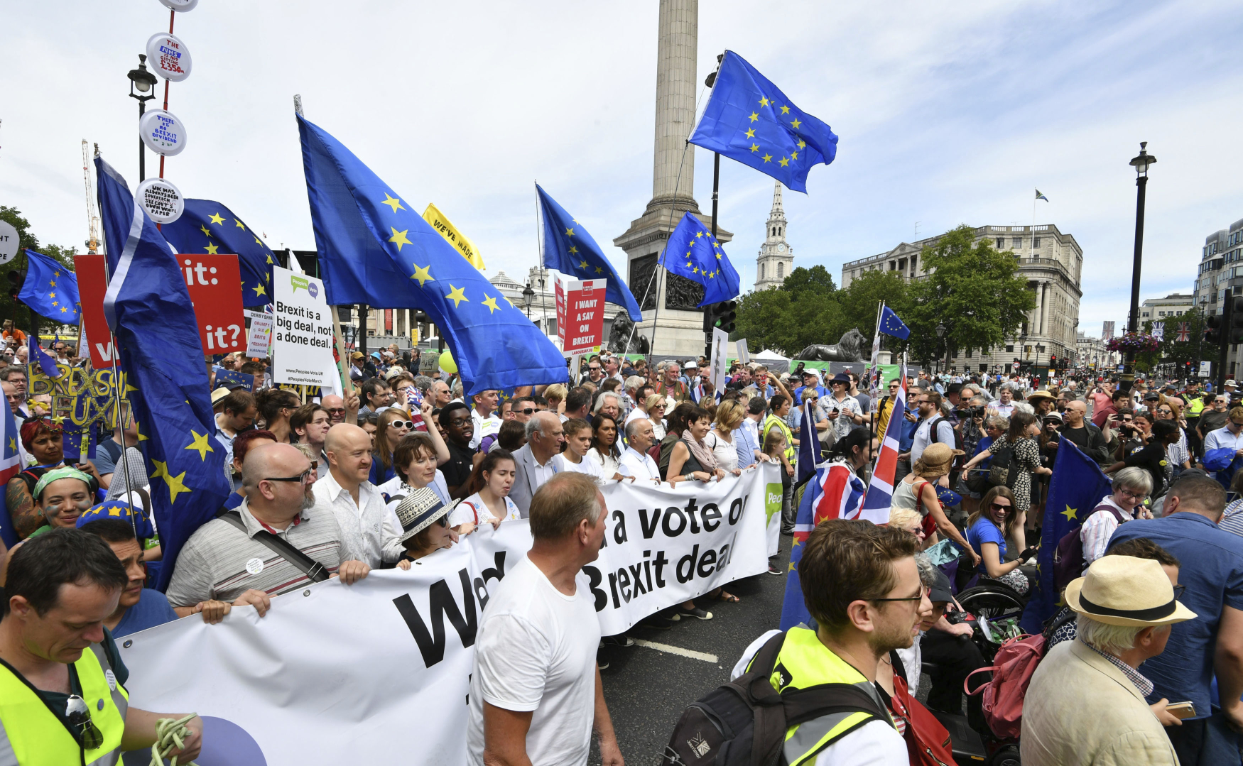 V Londýně proběhla mohutná demonstrace proti brexitu