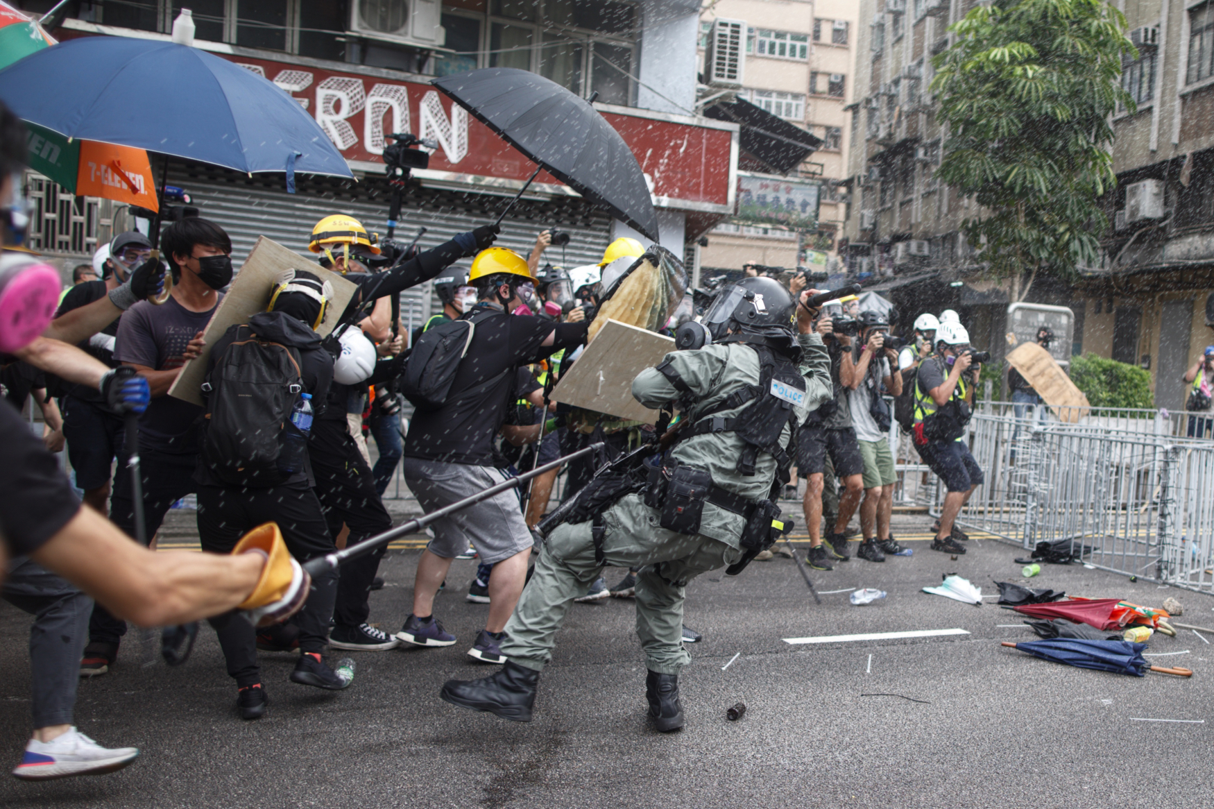 Nepokoje v Hongkongu 
