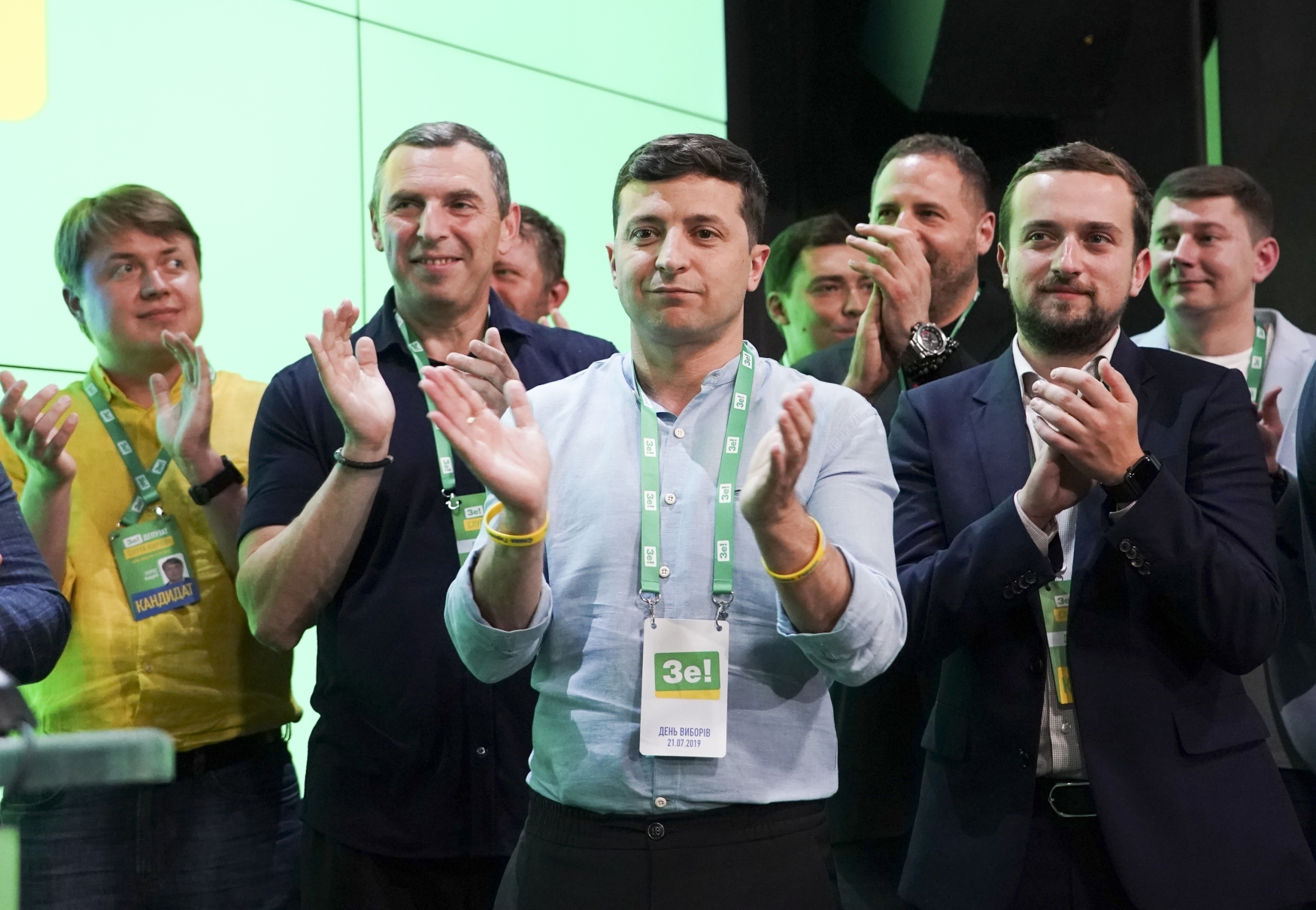 Předčasné parlamentní volby na Ukrajině vyhrála strana prezidenta Volodymyra Zelenského
