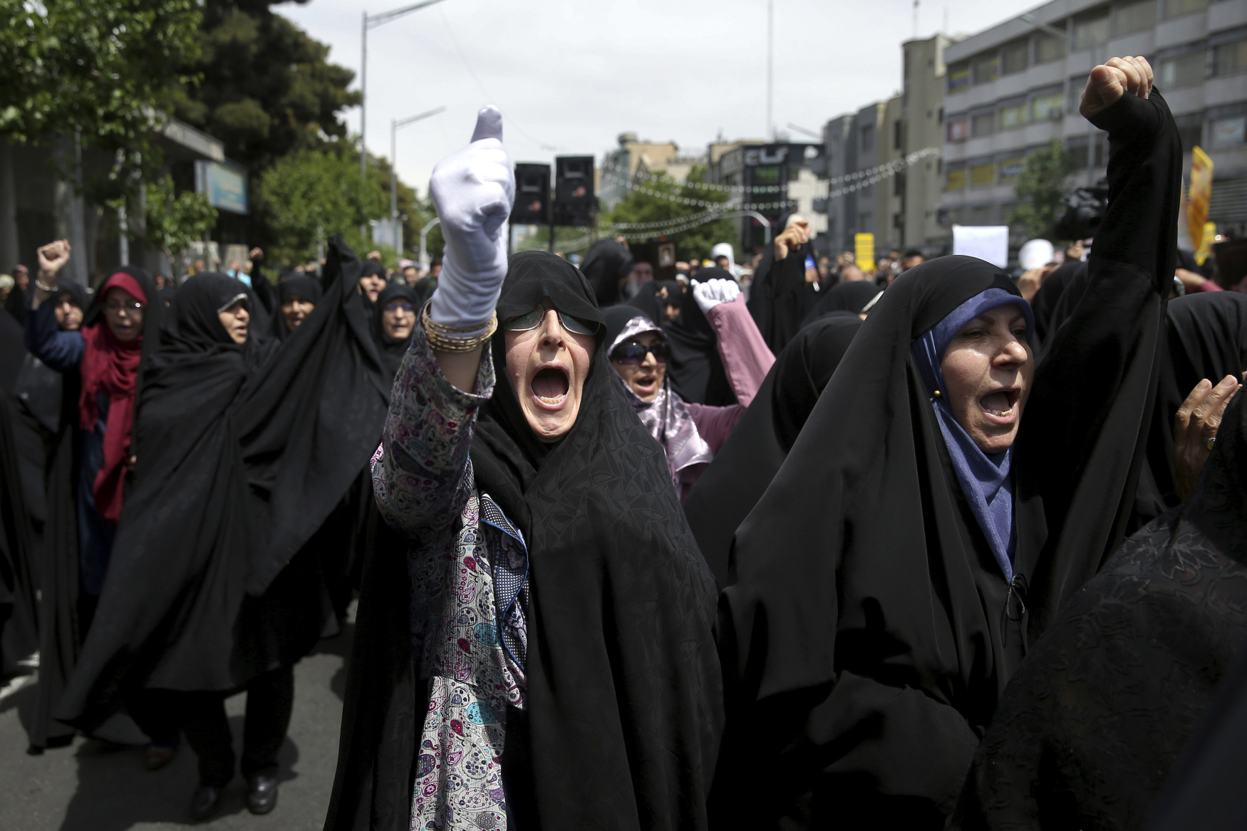 Protesty proti USA v Teheráně