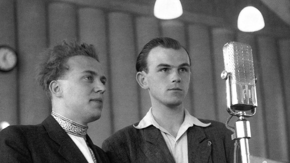 Pavel Kohout a Karel Kyncl na výstavě MEVRO (1948)