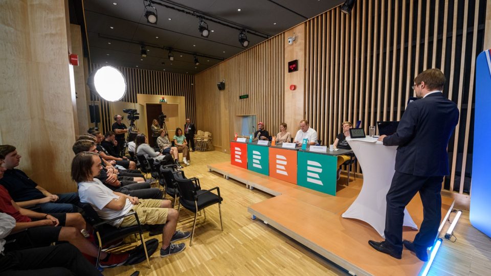 Druhá předvolební debata Radiožurnálu a Plusu se konala ve studiu Českého rozhlasu Brno