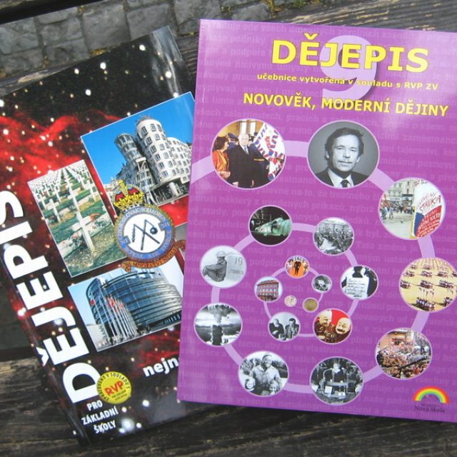 Základem je při výuce dejepisu nepředkládat žákům interpretační schémata,  ale volit takovou cestu,  aby sami došli k nějakým interpretacím,  doporučuje didaktik Jaroslav Pinkas | foto: Eva Odstrčilová