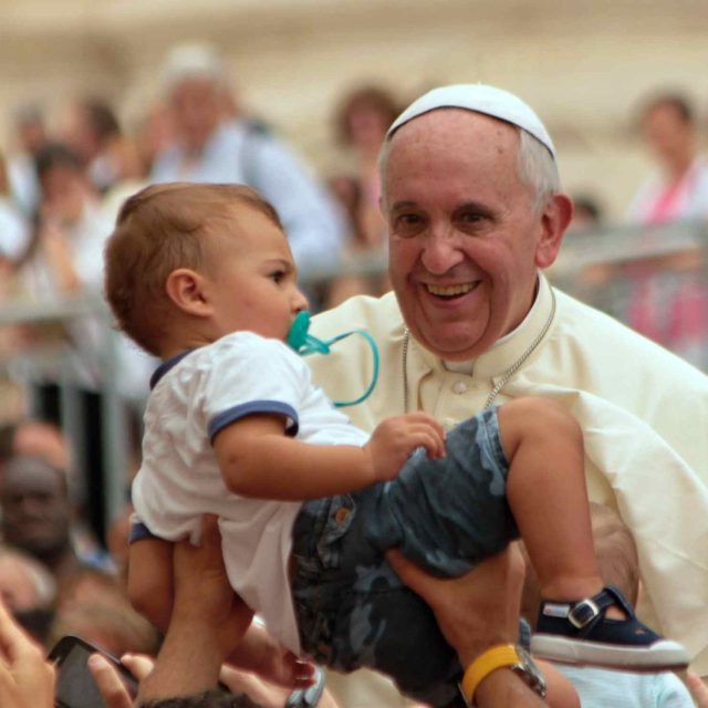 papež František a děti | foto: CC0 Public domain