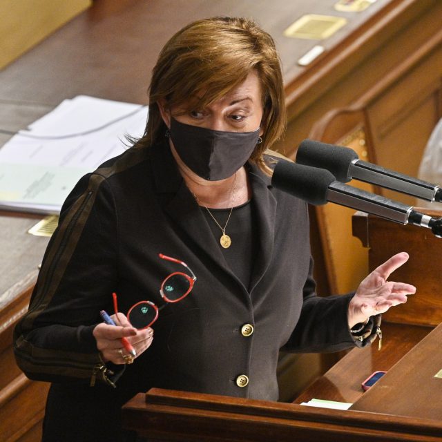 Ministryně financí Alena Schillerová | foto: Michal Kamaryt,  ČTK