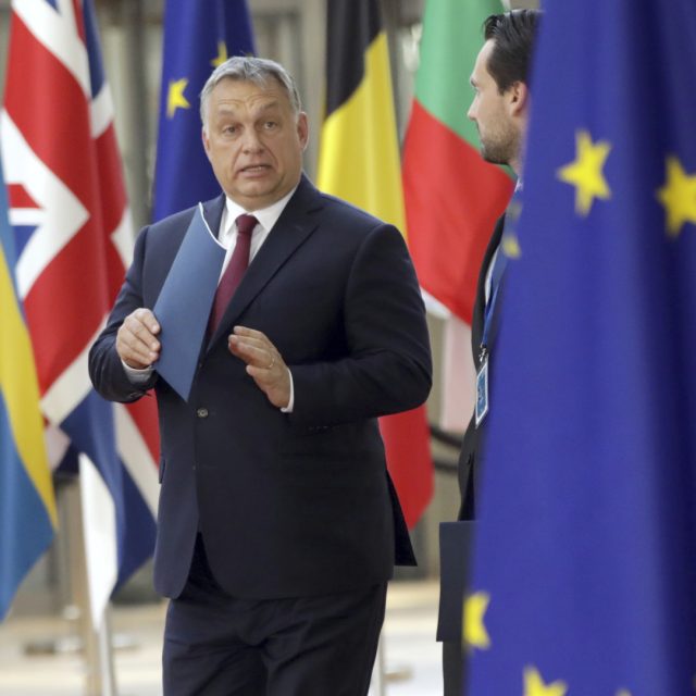 Maďarský premiér Orbán má pravdu,  když říká,  že summit Evropské unie je potvrzením dosavadních tvrzení Visegrádské čtyřky | foto:  Olivier Matthys,  ČTK/AP