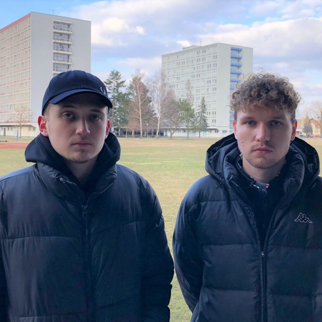 Rusové Viktor Grigorev a Valery Korskanov veřejně vyjádřili svůj odpor k válce na Ukrajině | foto: Matěj Vodička,  Český rozhlas