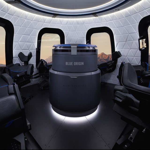 Interiér rakety New Shepard od společnosti Blue Origin Jeffa Bezose | foto: Profimedia