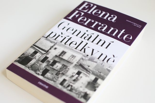 Elena Ferrante – Geniální přítelkyně,  první díl tetralogie | foto: Barbora Linková