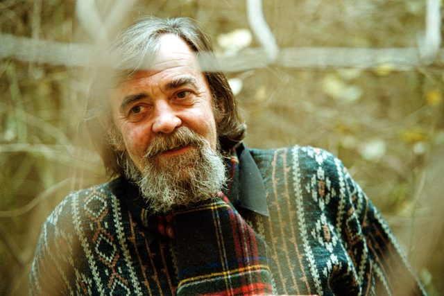 Zemřel básník,  autor knížek pro děti,  textař a překladatel Pavel Šrut,  bylo mu 78 let  (archivní foto)  | foto: Fotobanka Profimedia