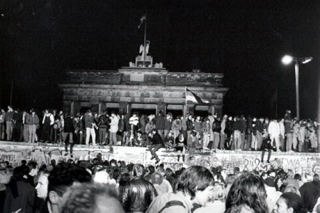 Pád Berlínské zdi v noci z 9. na 10. listopad 1989