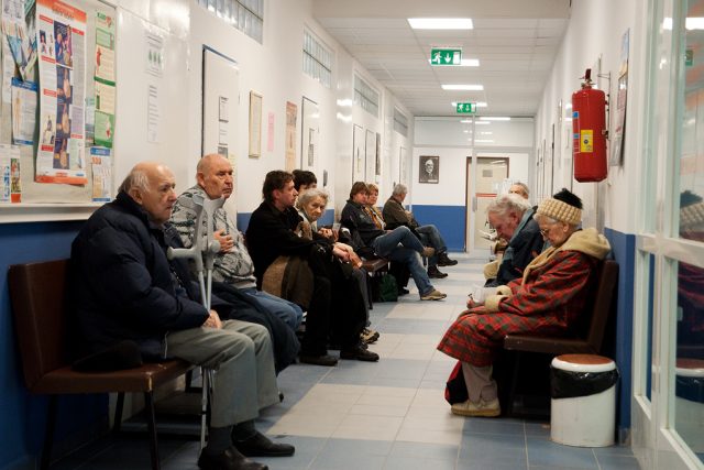 Čekání na vyšetření v nemocnici | foto: Tomáš Adamec