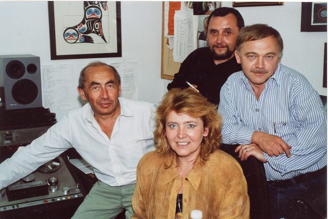 Zleva: Milan Schulz,  Lída Rakušanová,  Karel Moudrý a Karel Kryl | foto: Josef Rakušan