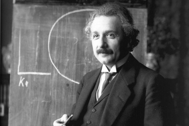 Albert Einstein v roce 1921 | foto: licence Public Domain,  volné dílo,  Ferdinand Schmutzer  (1870 - 1928)