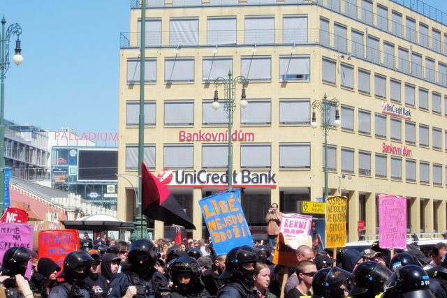 Akční dny 2012: Demonstrace proti kapitalismu | foto: Robert Candra,  Český rozhlas