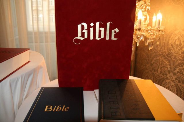 Cyrilometodějská ilustrovaná Bible | foto: František Jemelka