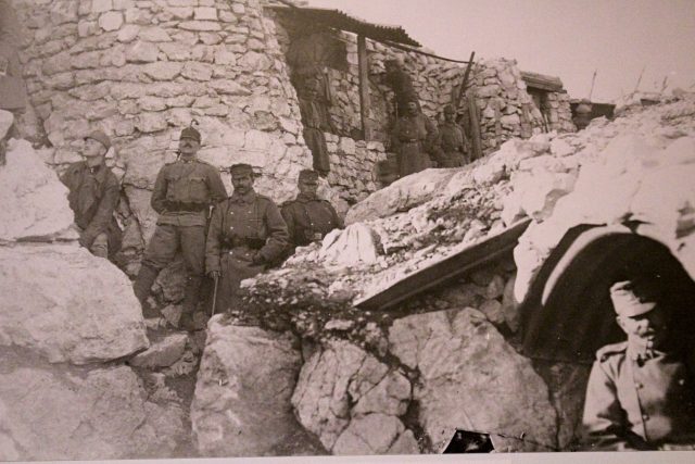 Tytéž hory byly od roku 1915 místem bojů a strategicky výhodným terénem pro rakousko-uherskou armádu,  která se bránila armádě italské | foto: Bronislava Janečková