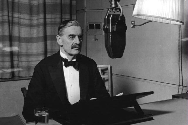Neville Chamberlain | foto: Archivní a programové fondy Českého rozhlasu