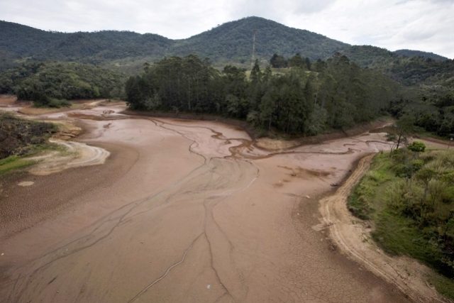 Koryta řek,  která jsou po většinu roku suché,  se při náhlém zavodnění stávají významnými zdroji skleníkových plynů | foto: Reuters