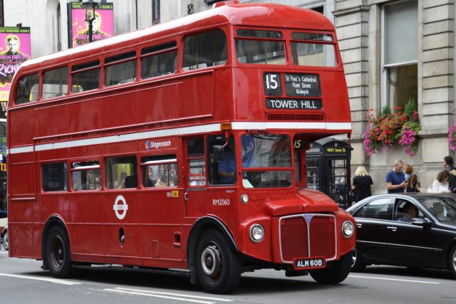 Londýnský autobus,  červený doubledecker,  dvoupatrový double decker,  double-decker | foto: Anna Kottová,  Český rozhlas