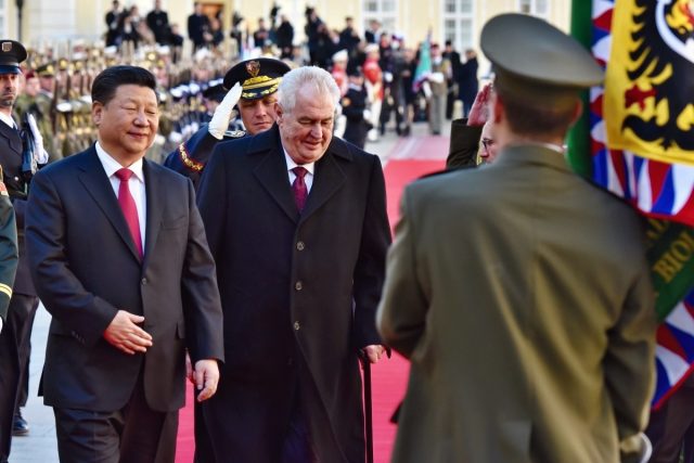 Prezident Miloš Zeman a jeho čínský protějšek Si Tin-pching | foto: Filip Jandourek