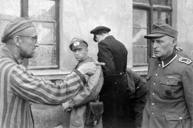 Ruský vězeň identifikuje surového dozorce v nacistickém koncentračním táboře Buchenwald | foto: CC0 Public domain