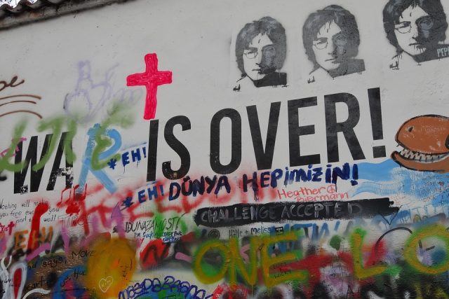 Zeď Johna Lennona v Praze | foto: Public domain