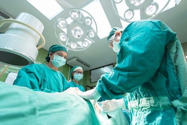 Operace,  nemocnice,  chirurgie,  lékaři,  sál | foto: Fotobanka Pixabay