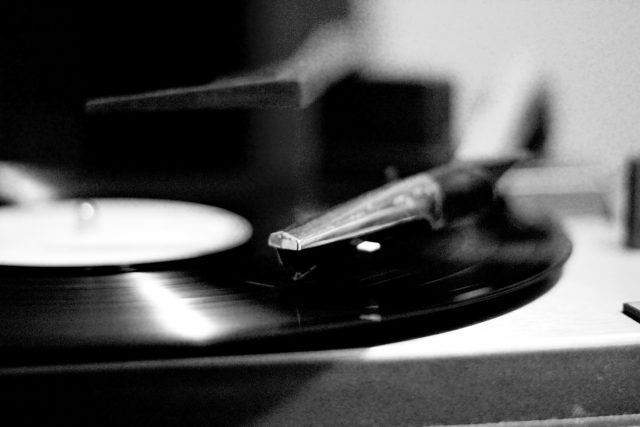 Vinyl - gramofon | foto:  Fabio Sola Penna,   CC BY 2.0