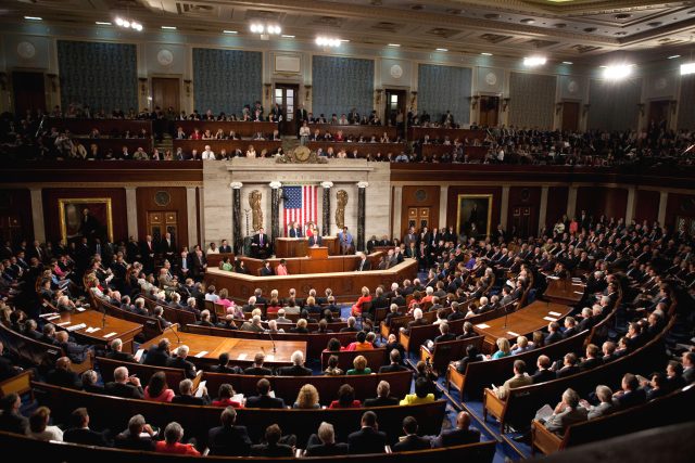 Prezident Barrack Obama seznamuje obě komory amerického Kongresu se svou zdravotnickou reformou  (2009) | foto: CC0 Public domain