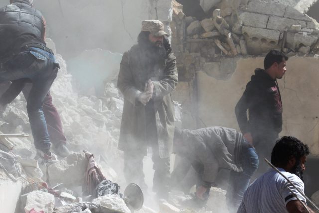 Útok podle expertů Asadovi nezabrání v dalším vraždění obyvatel své země | foto: Reuters