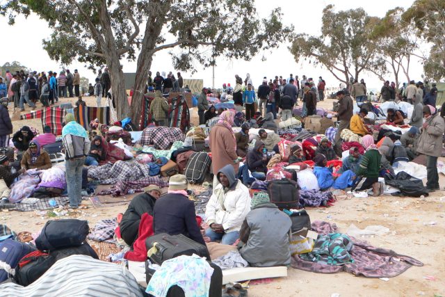 Uprchlický tábor na tunisko-libyjské hranici | foto: licence GNU Free Documentation License,  verze 1.2,  Mohammed Ali Mhenni