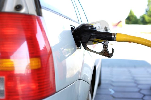 Za pohonné hmoty po týdnu zaplatíme víc | foto: Fotobanka Pixabay