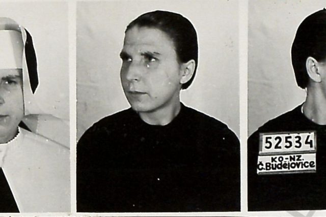 Vazební fotografie sestry Edigny Bílkové po zatčení Státní bezpečností | foto: Post Bellum