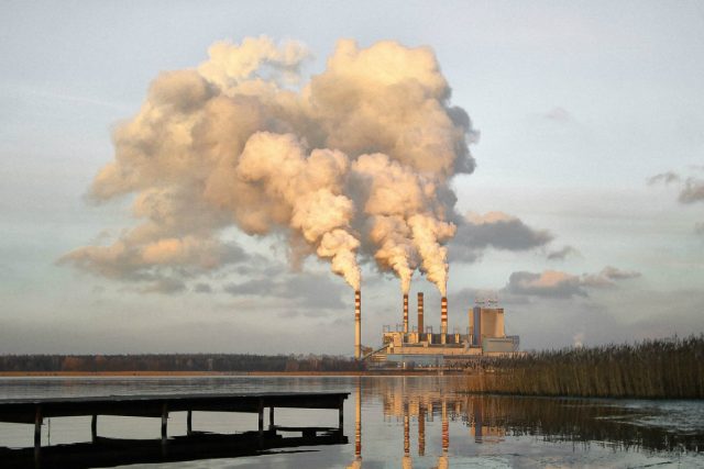 Emise; znečištění ovzduší  (ilustrační foto) | foto: CC0 Public domain