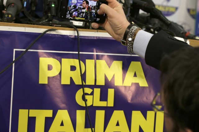 V Itálii vyhrála a posílila politická uskupení extrémního ražení | foto: Luca Bruno,  ČTK