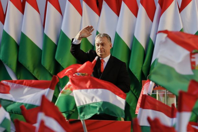 Maďarský premiér Viktor Orbán | foto: Darko Vojinovic,  ČTK