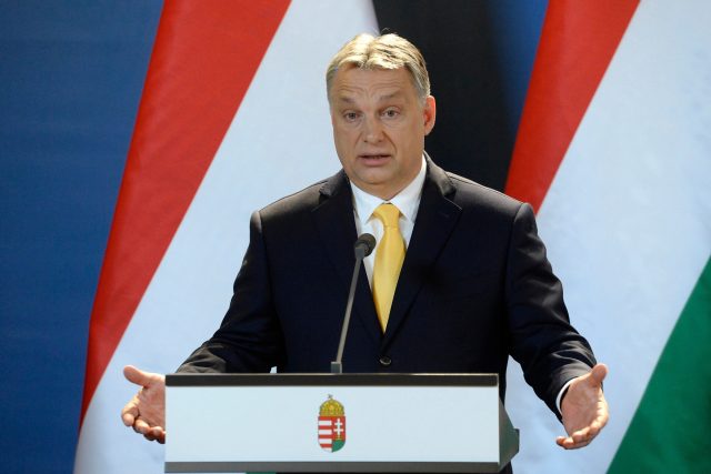 Viktor Orbán | foto:  Lajos Soos,  ČTK