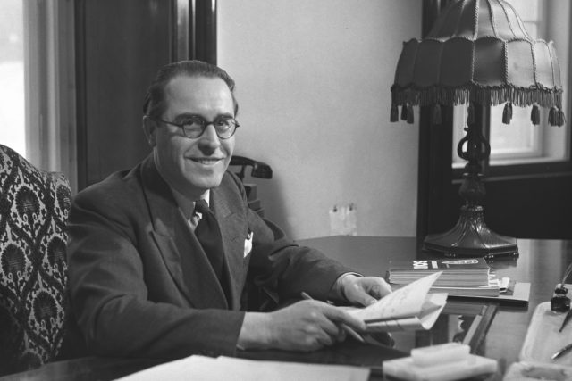 Lidovecký ministr zdravotnictví Adolf Procházka  (1900-1970) byl jeden z těch,  kteří 20. února 1948 podali demisi | foto: ČTK