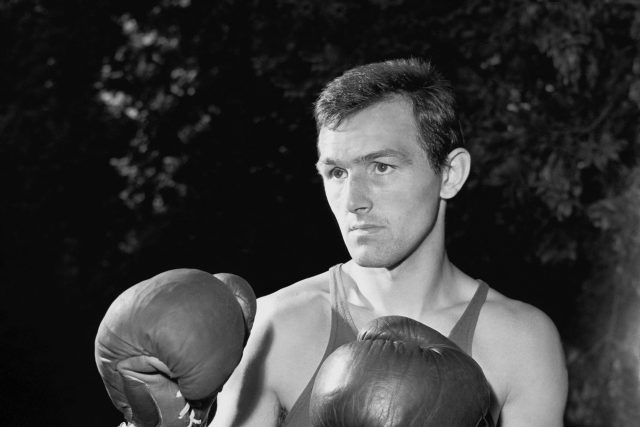 Boxer Bohumil Němeček v roce 1964 | foto: Jiří Kruliš,  ČTK